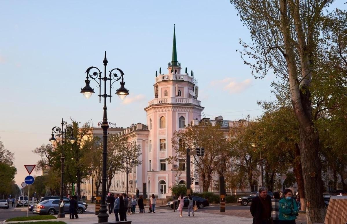 Nadezhda Apartments On Gogol Street 117-127 Almaty Exterior photo